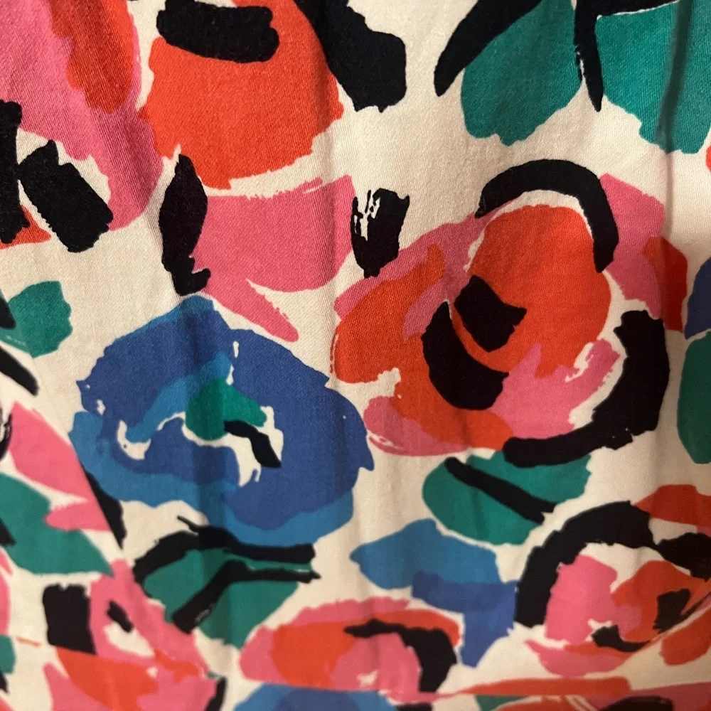 A beautiful floral dress by Tommy Hilfiger in size 12 - Picture 3 of 8